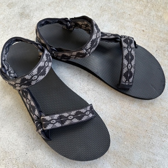 Teva Sandals Men Size 12 Original Universal Water Resistant Hiking Camping - Picture 14 of 14